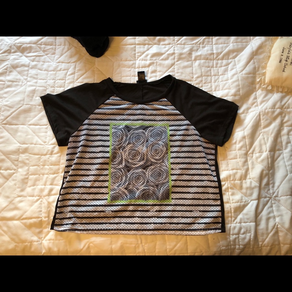 Rue 21 Rose Screen Tee